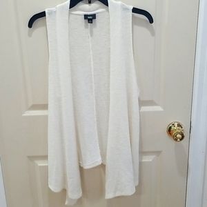 Sleeveless sweater vest